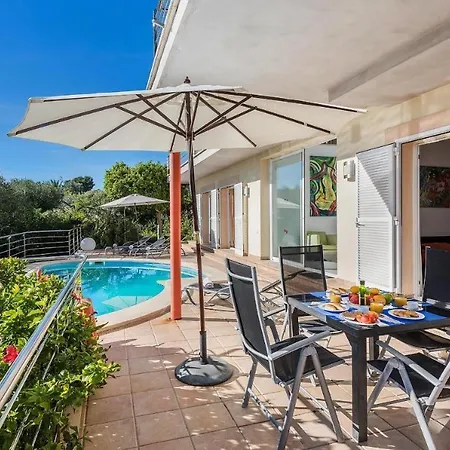 Vistafar Villa